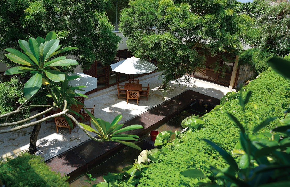 ザ・ナハテラス