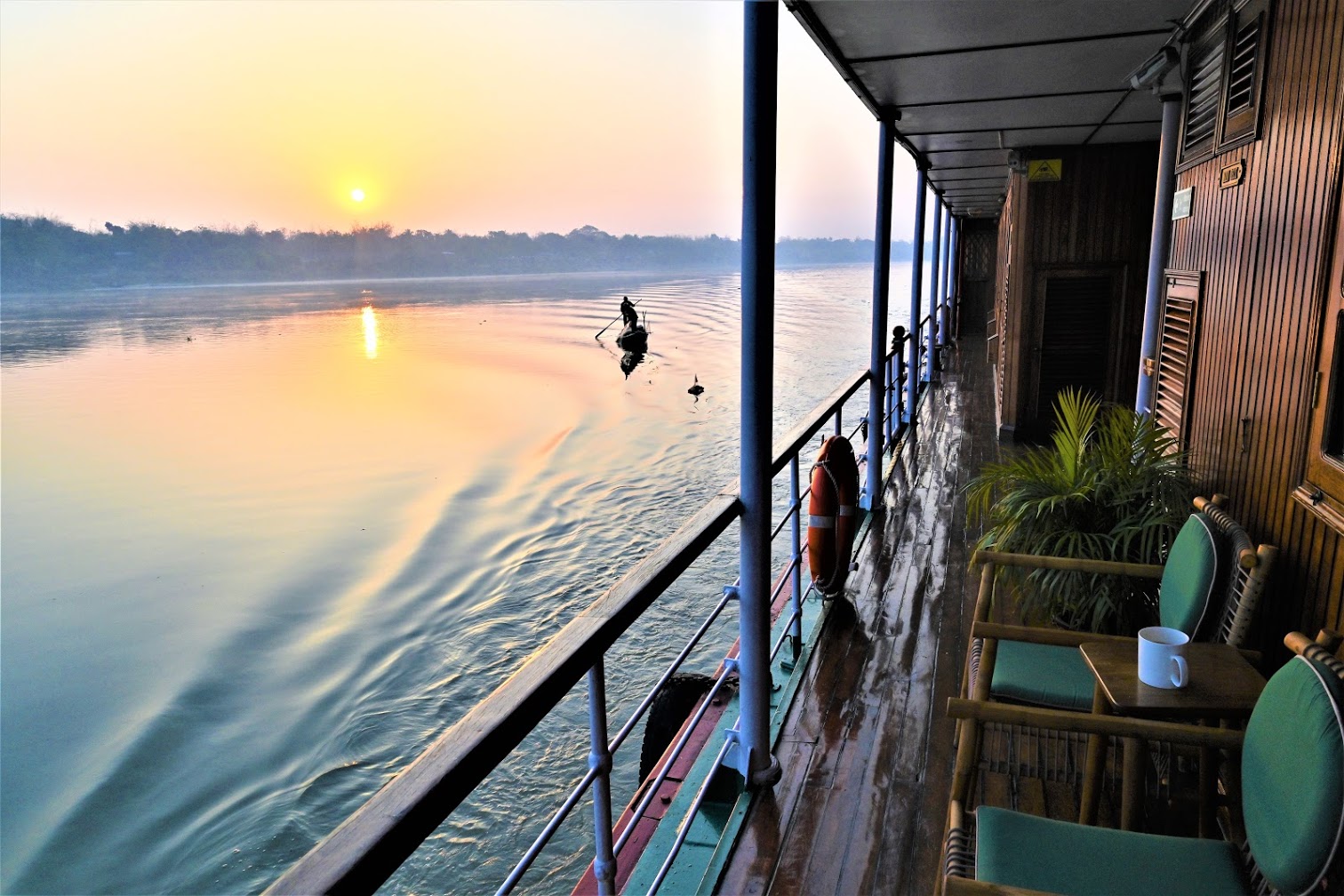 優雅なるリバークルーズの旅